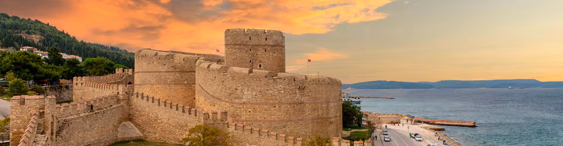Sunset view of Kilitbahir Castle fortress on the Dardanelles Strait in Gallipoli, Turkey, a top Çanakkale Peninsula historic landmark near ANZAC sites