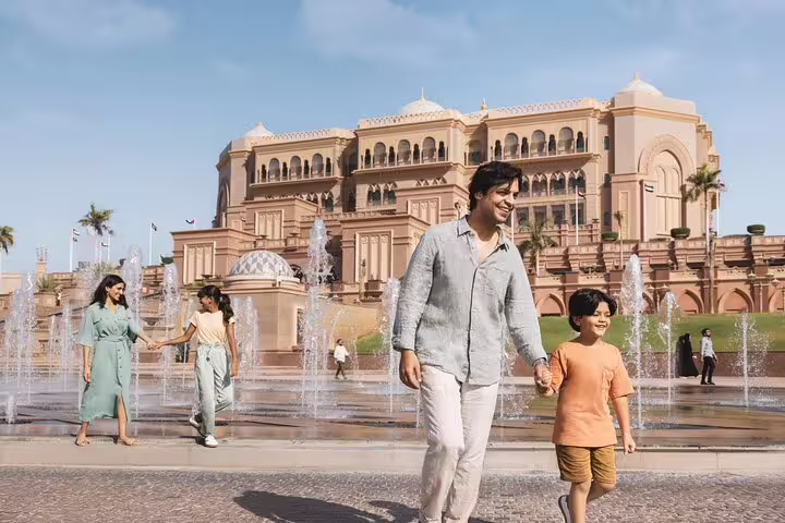 Enjoy a family adventure in front of the Emirates Palace fountains on a 4x4 Abu Dhabi city tour from Dubai.