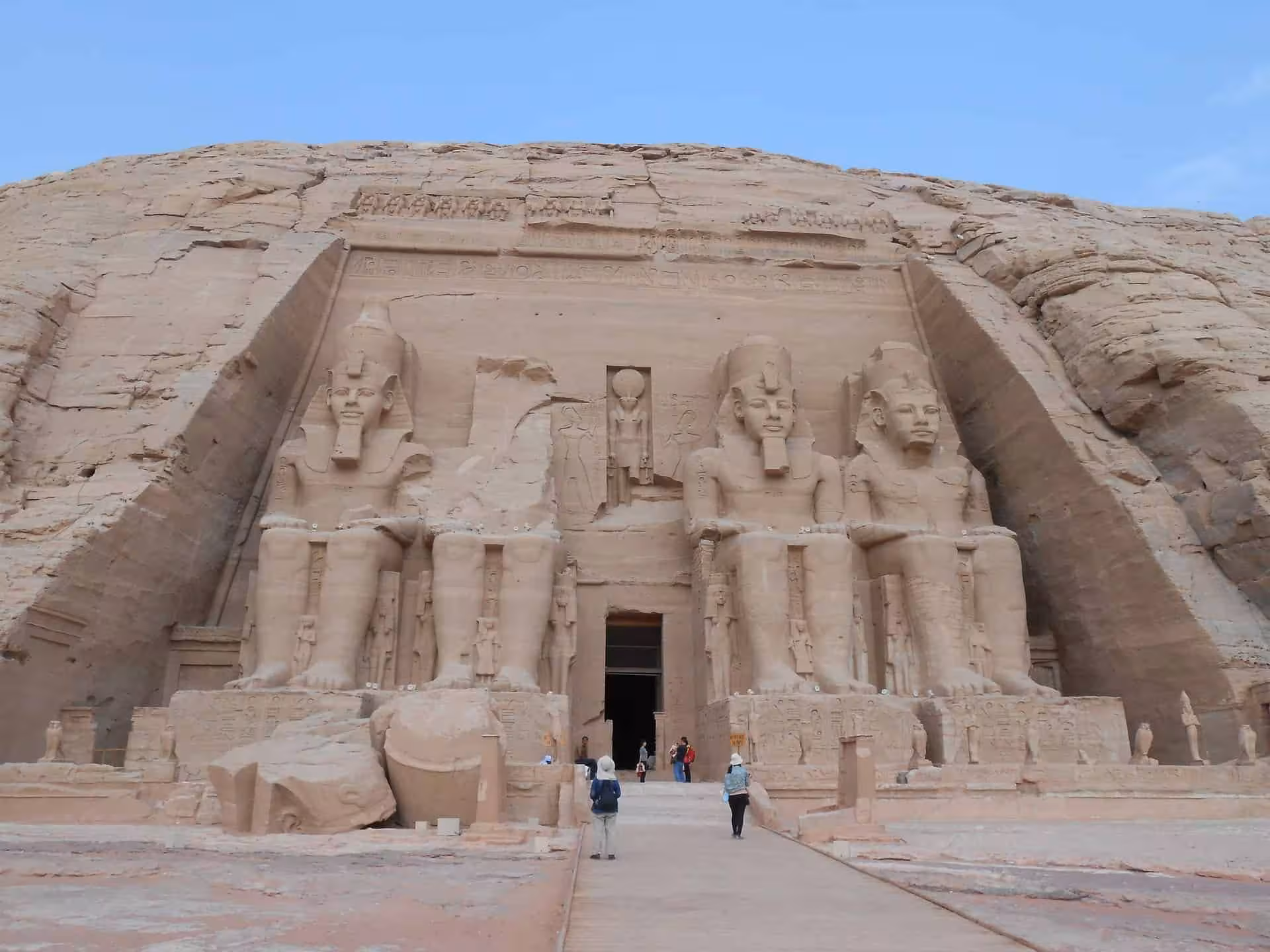 Abu Simbel temples with colossal Ramses II statues, must-see Nubian landmark on the 13-day Ultimate Egyptian Odyssey