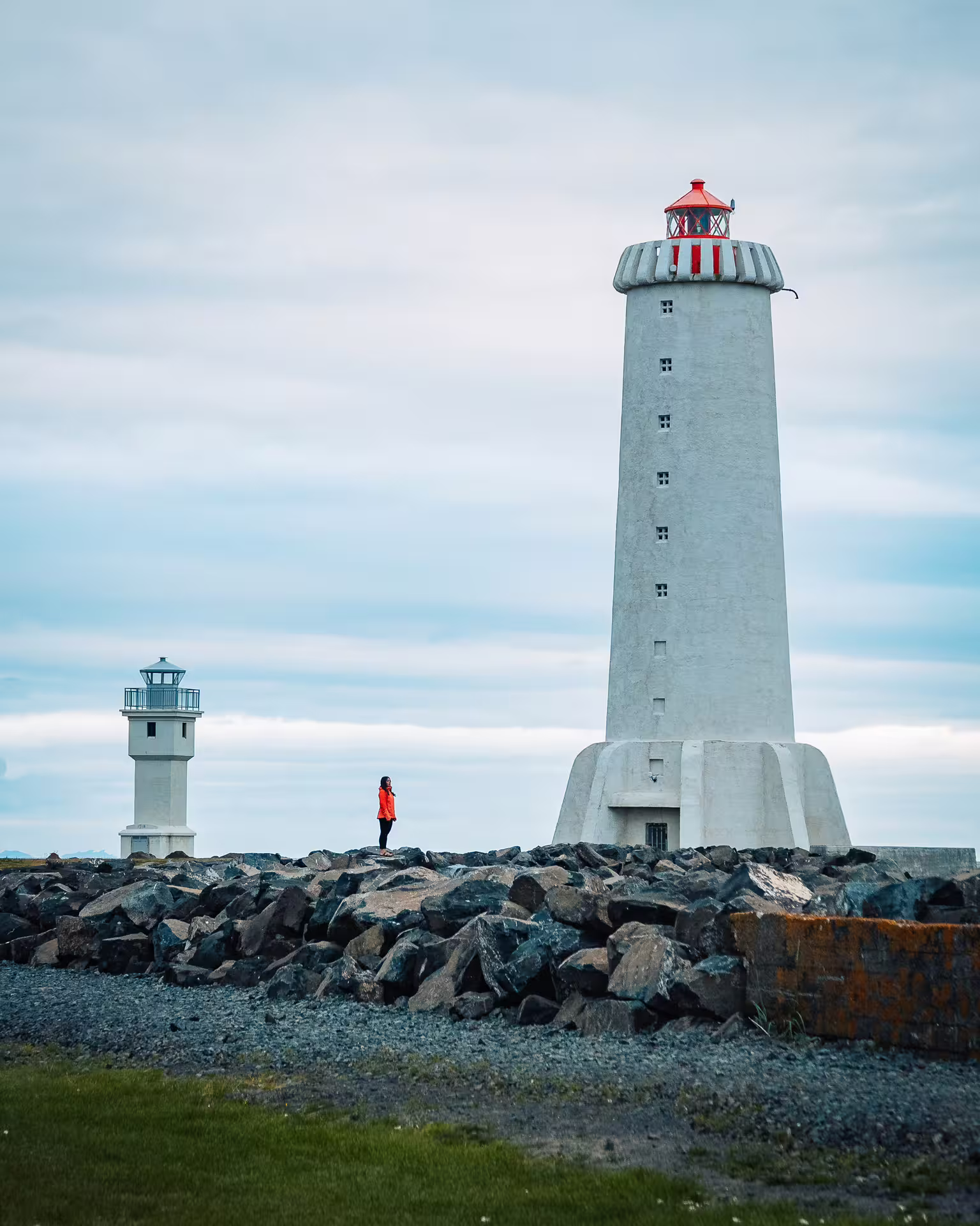 A picture of the 2 lighthouses in Akranes