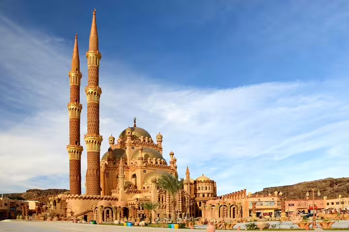 Al Sahaba Mosque skyline in Sharm El Sheikh on VIP city sightseeing tour with expert Egyptologist guide