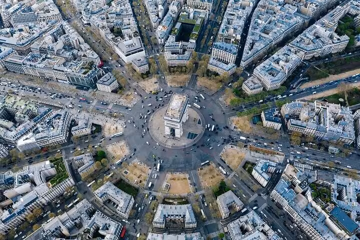 Aerial view of Arc de Triomphe and Place Charles de Gaulle roundabout, private Paris sightseeing tour