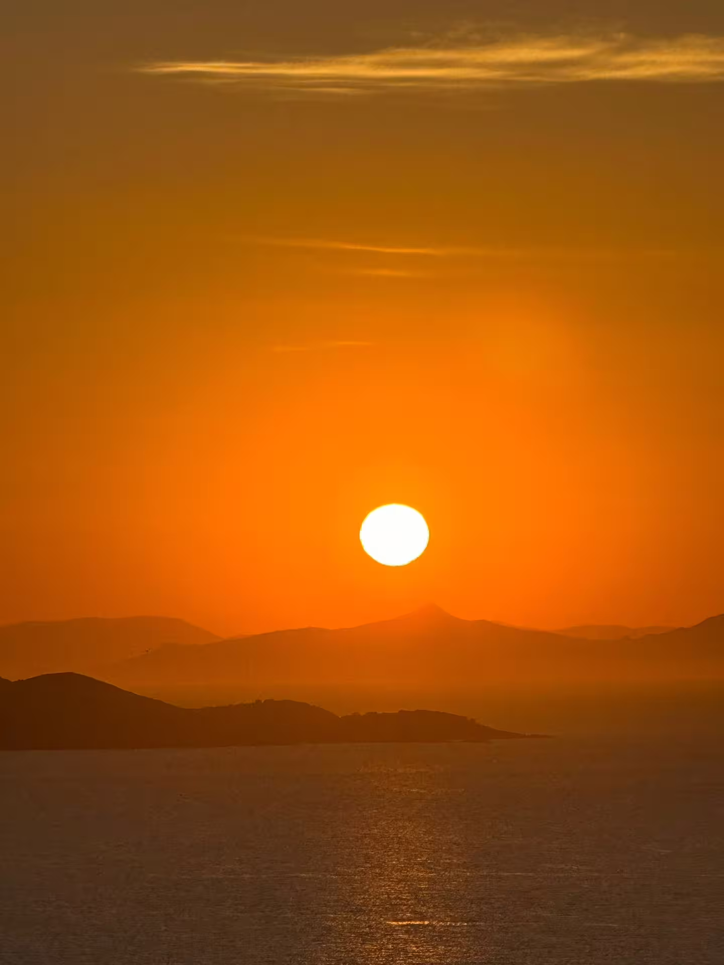 Golden sunset over the Aegean Sea on a private Athens to Cape Sounio panoramic day tour