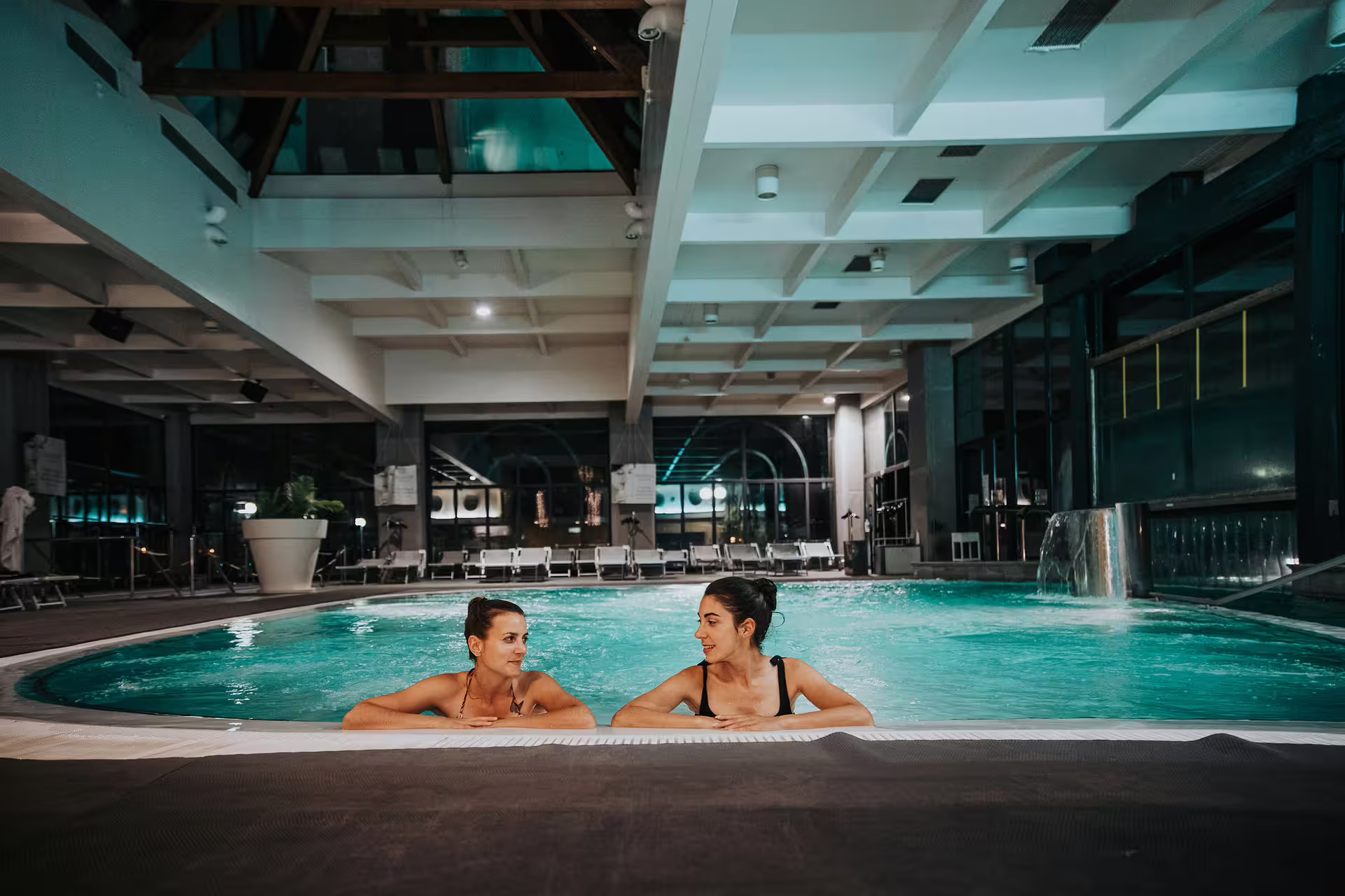 Indoor thermal pool at Bagno di Romagna spa, ideal after 25 min massage and aperitif weekend entry