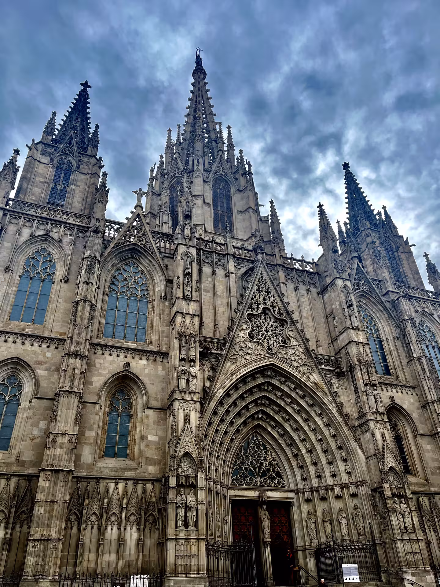 Barcelona Cathedral facade in the Gothic Quarter, landmark visit on Encantos Locales + Tablao Flamenco experience
