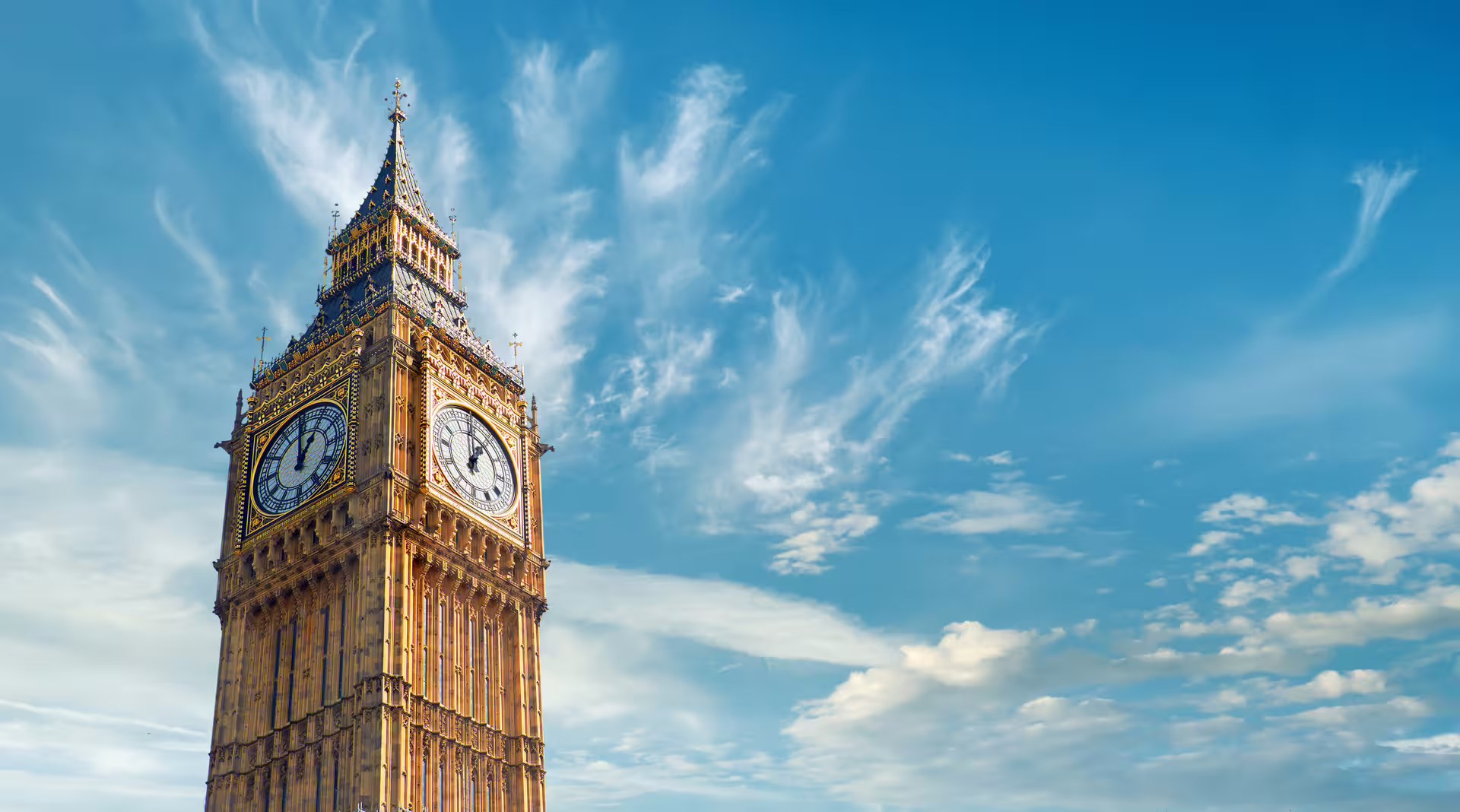 Close-up of Big Ben clock tower on London center 1-day walking tour, audioguide available in 7 languages