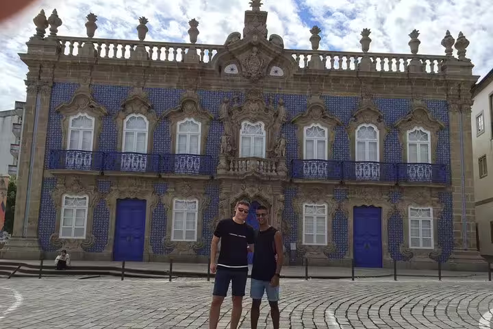 Enjoy the vibrant architecture of Braga's iconic blue-tiled building during a full-day tour with lunch included.
