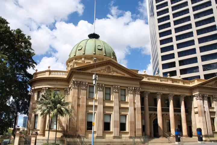 Brisbane Customs House neoclassical building with green copper dome on walking tour route