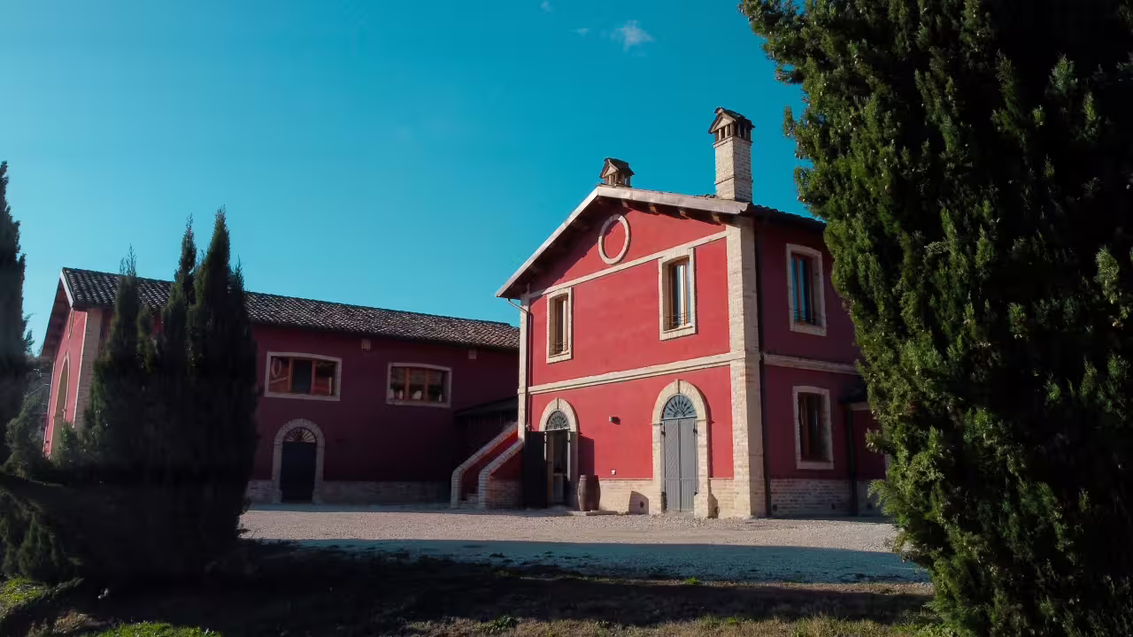 Exterior of Cantina D’Erasmo winery in Marche, Italy, for guided cellar visit and signature wine tasting tour