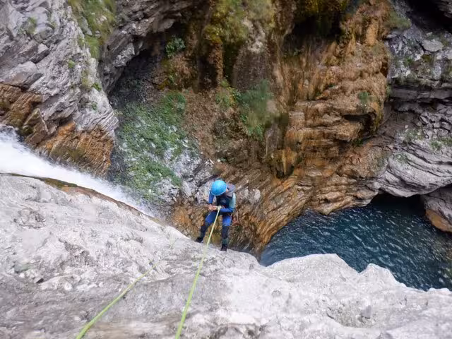 Canyoning - Sports and Adventure break in the Haut Verdon