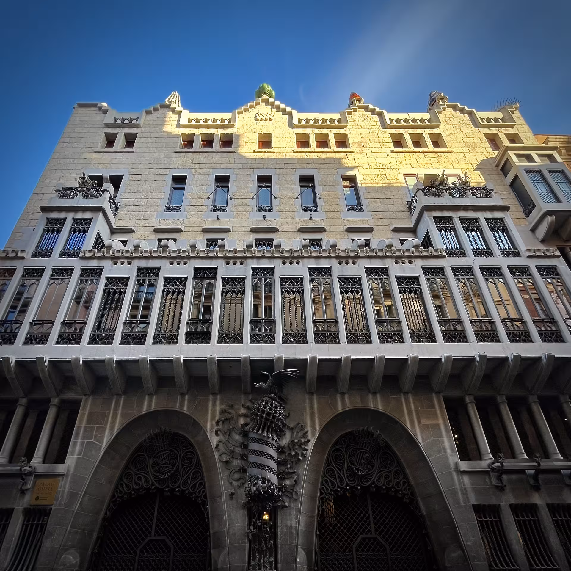 Casa Amatller facade on Passeig de Gràcia, Modernisme landmark stop on Monumentos Locales with Casa Batlló tour