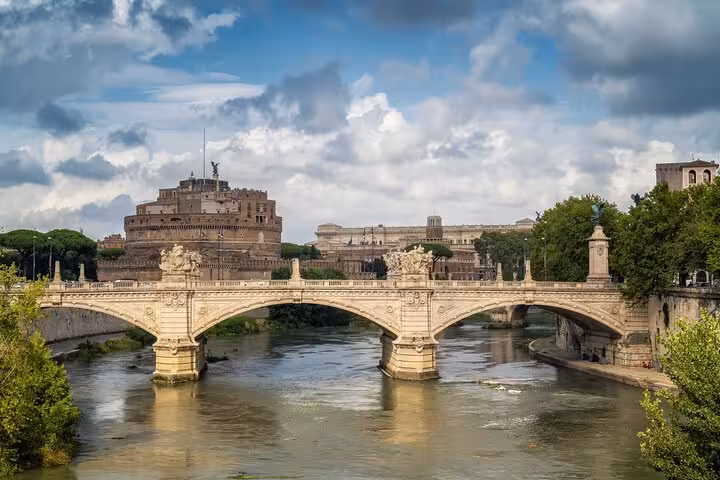 Castel Sant’Angelo and Ponte Sant’Angelo on the Tiber, near Vatican City on Rome walking tour