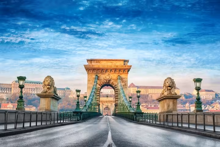 Chain Bridge and Buda Castle view in Budapest, Hungary on a Vienna to Bratislava and Budapest day trip