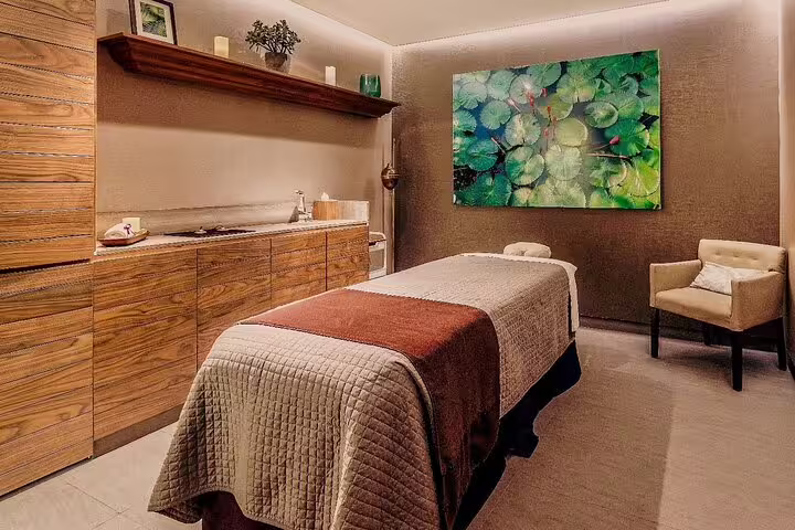 Private spa treatment room for Cleopatra Deluxe Spa VIP package with relaxing massage, sauna and jacuzzi access