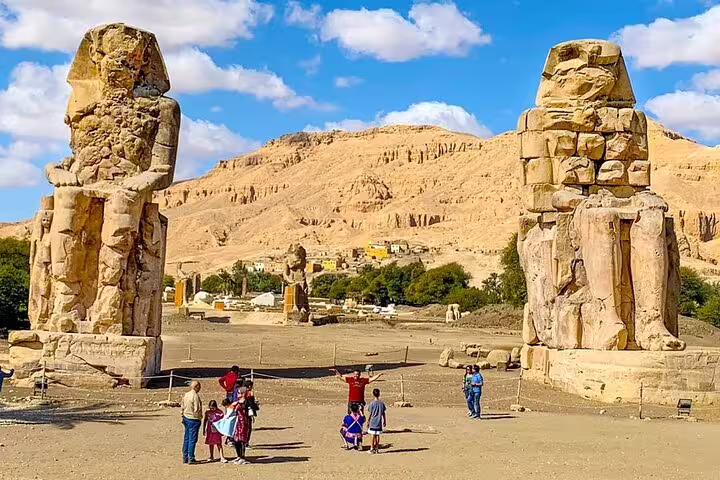 Colossi of Memnon stop on Luxor Valley of the Kings day tour by bus from Hurghada, West Bank views