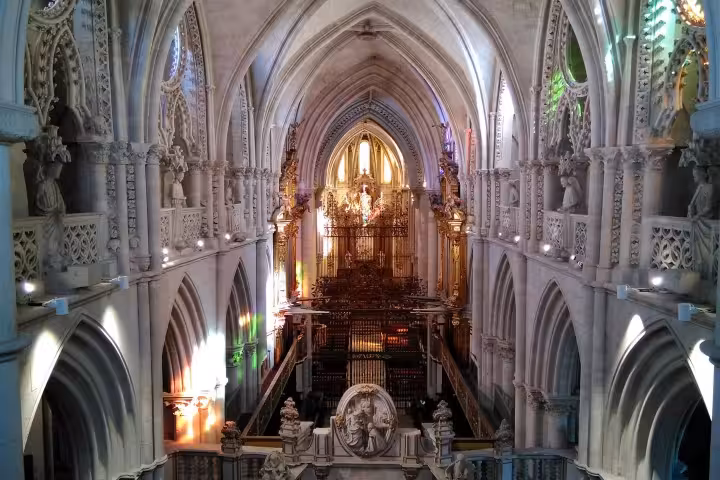 Panoramic view of Cuenca Cathedral nave and ornate choir, included on full-day Cuenca tour from Madrid