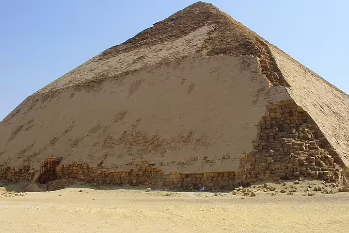 Close-up of Dahshur Bent Pyramid limestone casing, Cairo layover tour to pyramids, Memphis and Sakkara