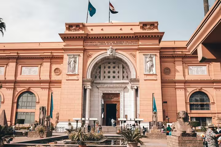 Egyptian Museum Cairo entrance in Tahrir Square, key highlight on a 2-day Cairo short break package itinerary