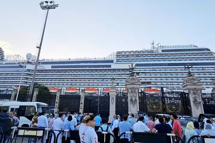 Cruise passengers gather at El Sokhna Port for Cairo National Museum and Egyptian Museum shore excursion tour