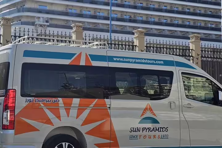 Sun Pyramids Tours minivan for El Sokhna Port to Cairo transfer for National Museum and Egyptian Museum tour