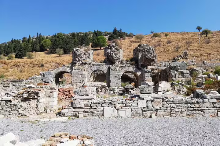 Ancient stone arches and ruins at Ephesus archaeological site on all-inclusive private Ephesus tour from Istanbul