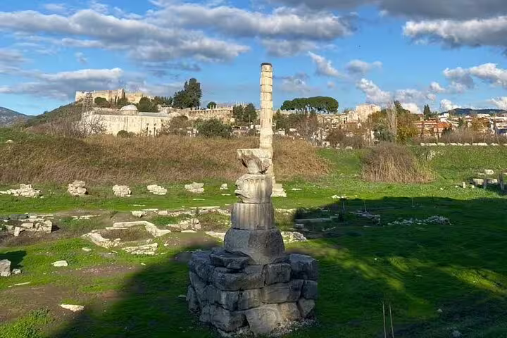 Luxury private tour van interior for Ephesus and Artemis Temple half-day excursion, ensuring on-time return