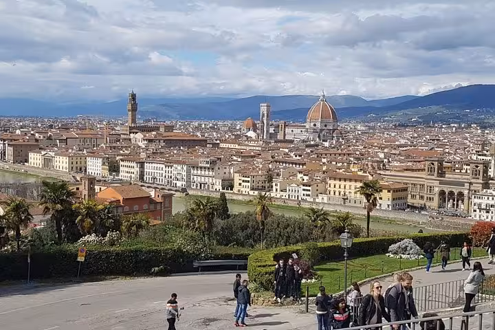Florence skyline with Duomo and Arno River view on a full-day tour from Rome to Florence and Pisa
