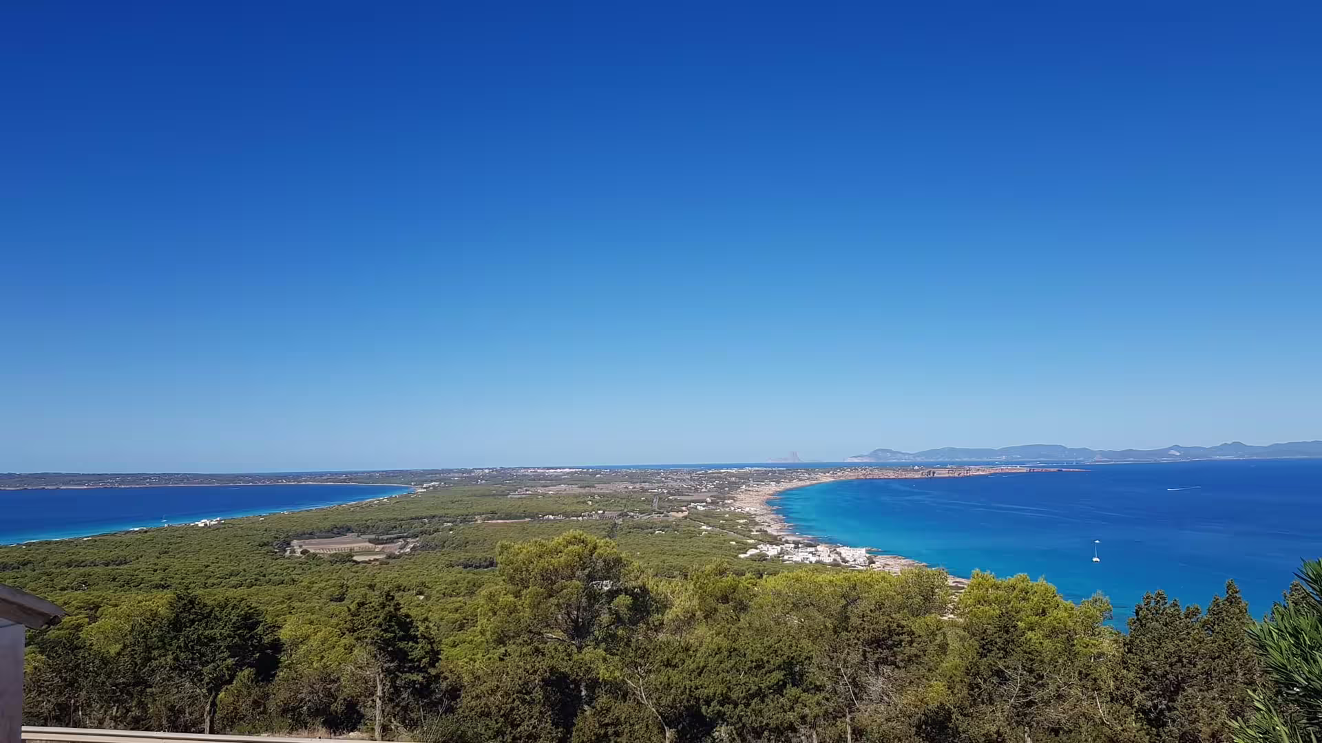 Panoramic Formentera coastline and turquoise bays on Ibiza day trip with fast ferry transfers to top beaches