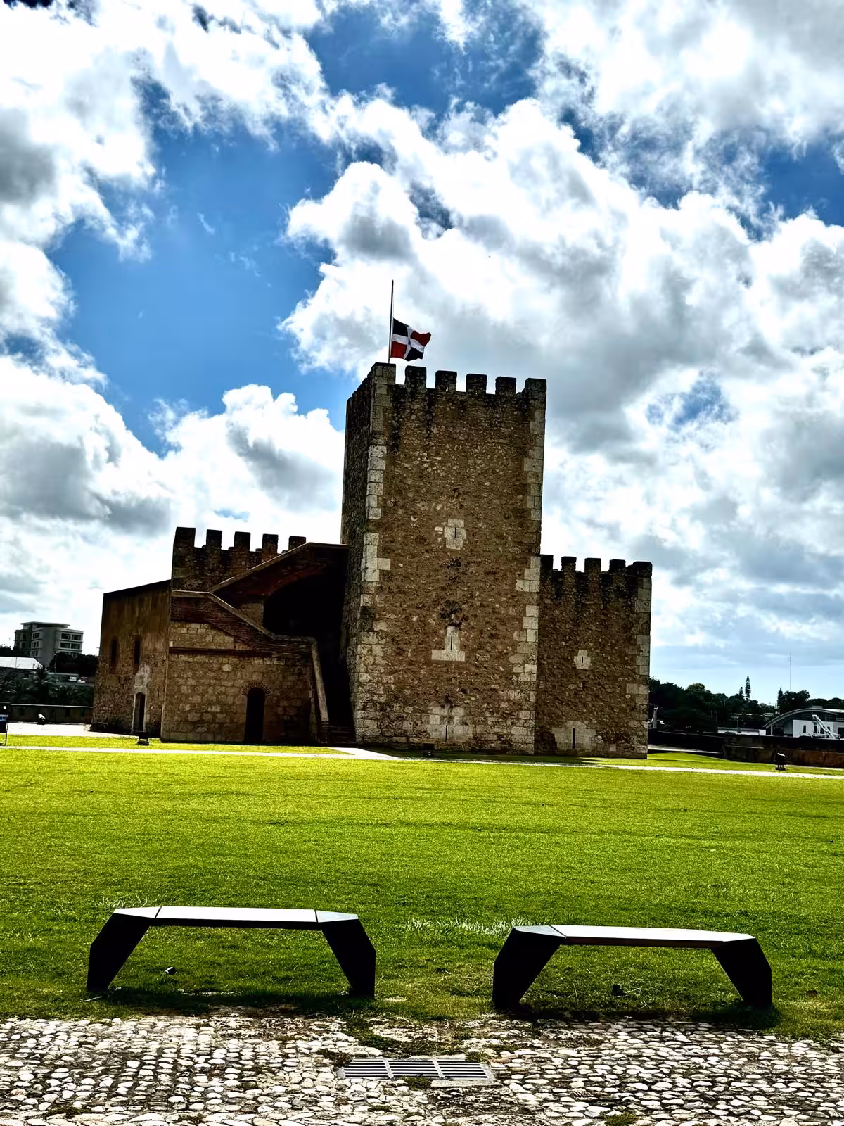 Fortaleza Ozama in Santo Domingo, a key highlight of the city quest