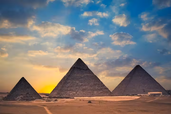 Giza Pyramids at sunset near Cairo, highlight of 4-day Cairo tour package with accommodation and guided tours