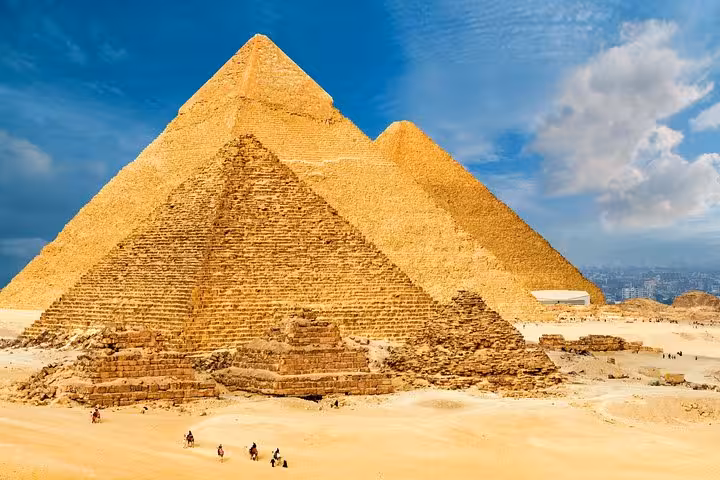 Great Pyramid of Giza in Cairo, highlight of Unique Ancient Egypt day trip from Hurghada with guided tour