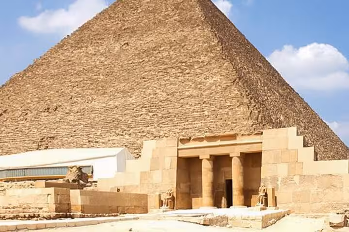 Entrance area near the Great Pyramid at Giza on a Sharm El Sheikh to Cairo full-day bus tour with lunch