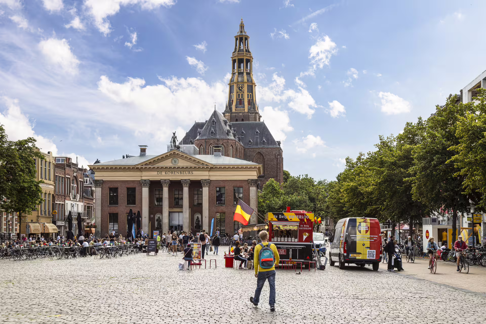 Groningen Grote Markt with De Korenbeurs and Martinitoren, highlight of 1-day walking tour audioguide