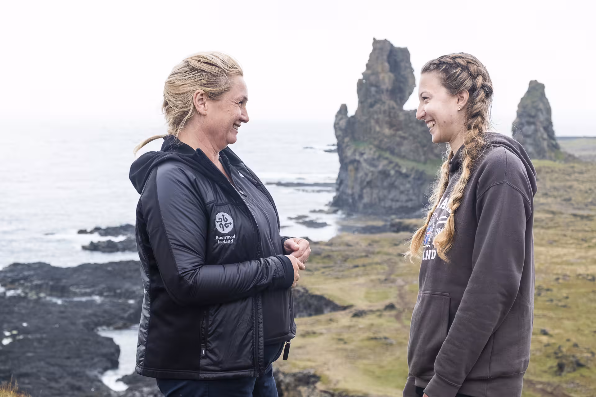 Guide explaining the formation of Lóndrangar pinnacles