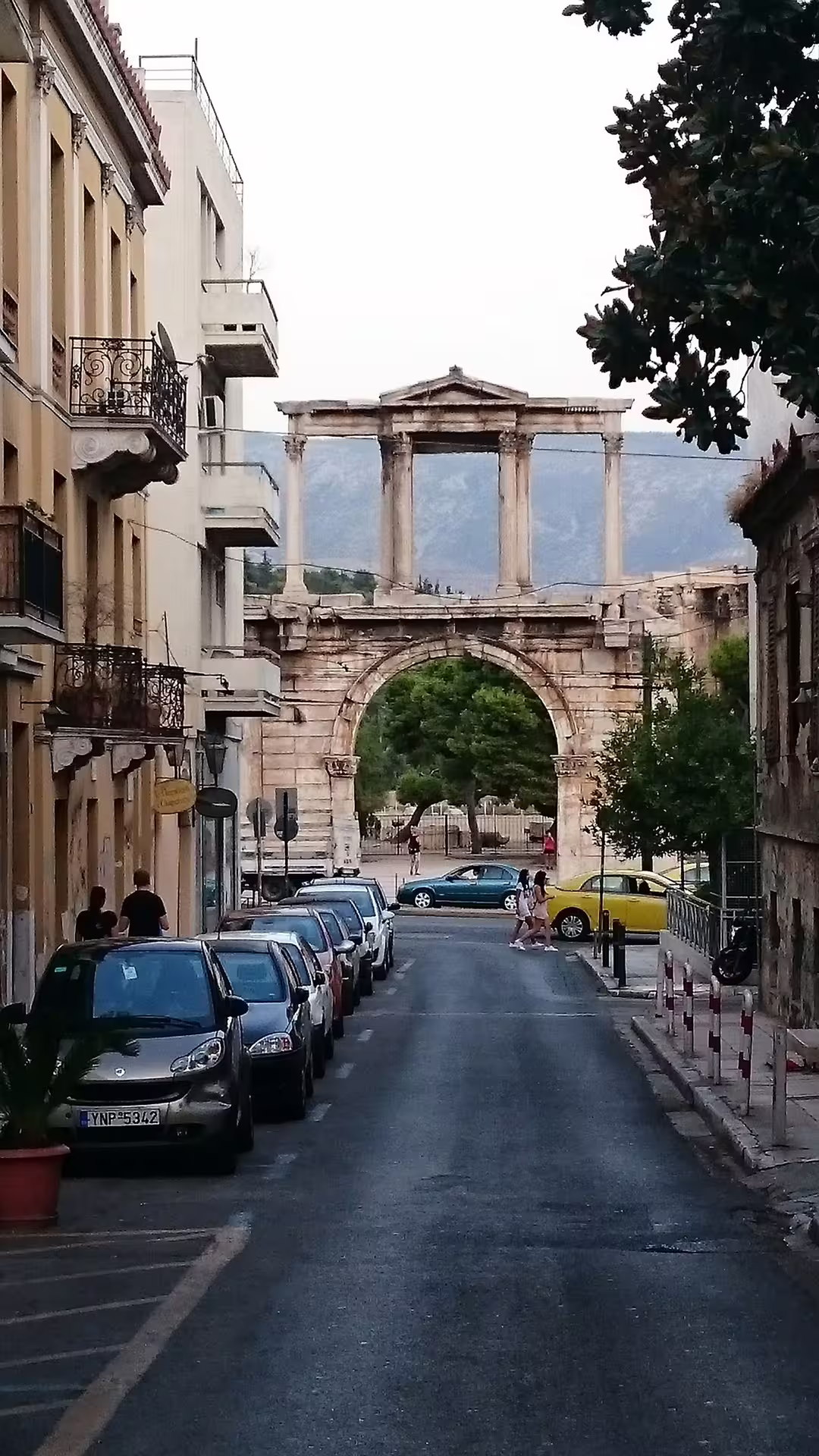Hadrian’s Arch seen from Athens street near Plaka and Monastiraki on Acropolis monuments walking tour