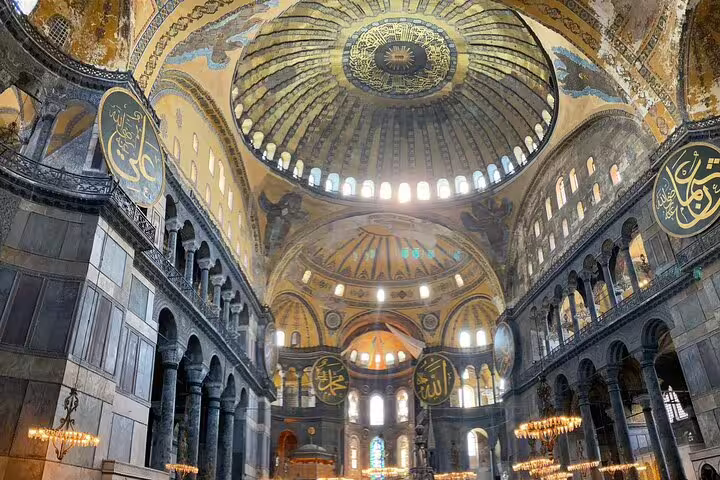 Hagia Sophia and minarets in Istanbul, iconic stop on 8-day Turkey tour with flights to Cappadocia