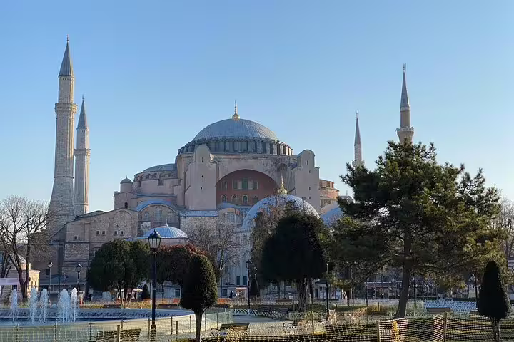 Hagia Sophia exterior in Sultanahmet on private full-day Istanbul guided tour with skip-the-line entry