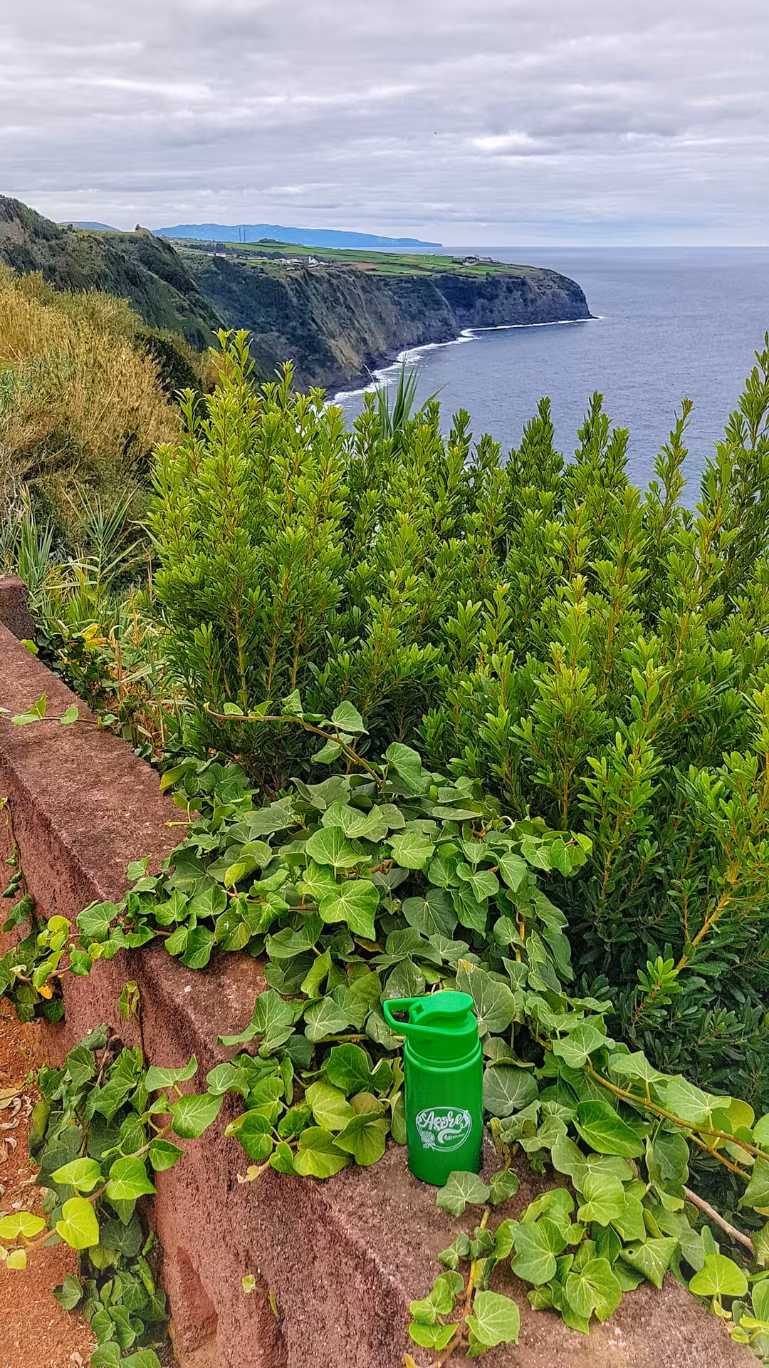 Atlantic cliff viewpoint near Maia on the HIKE Ribeira Funda - Maia trail, São Miguel Azores coastal hike