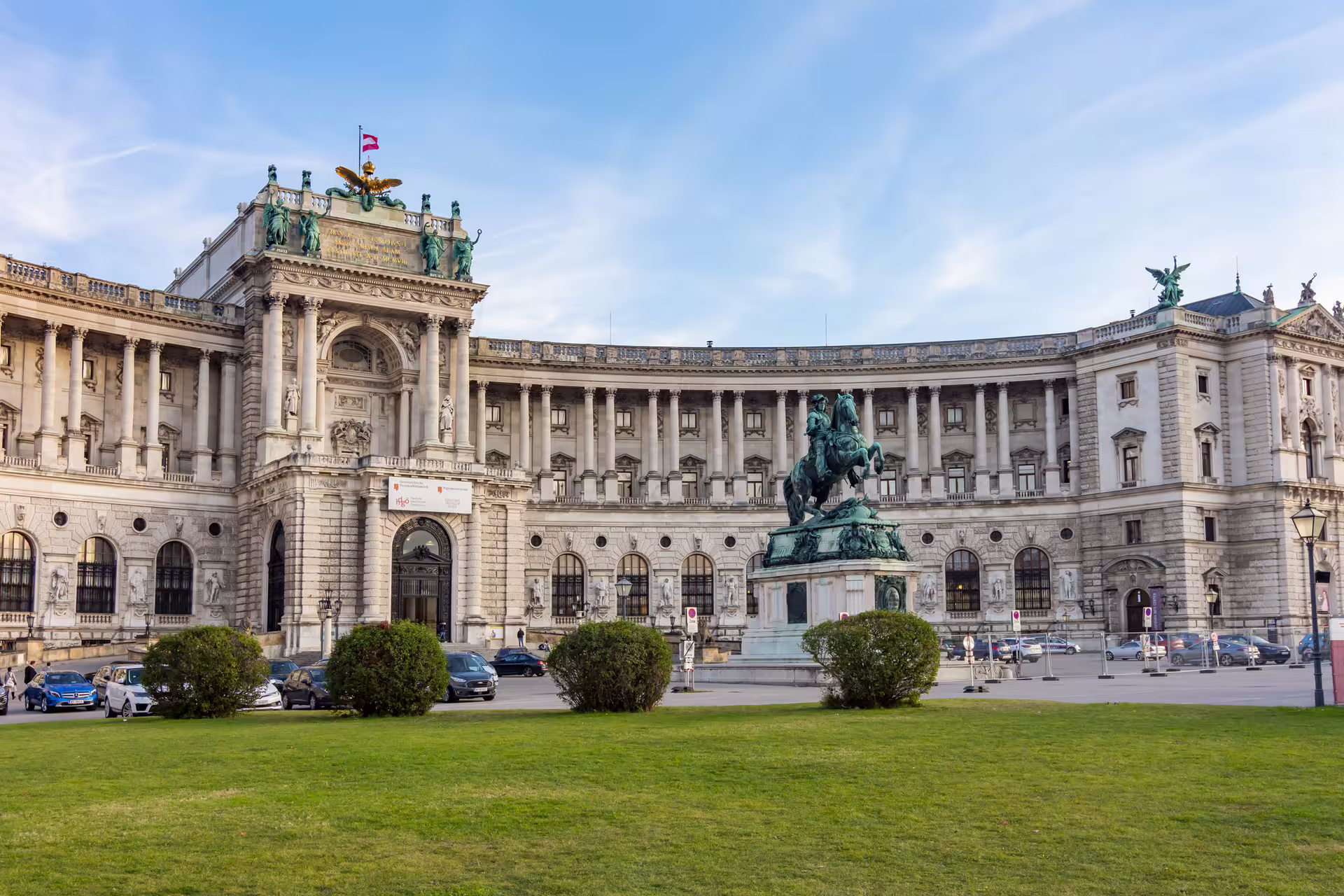 Hofburg Palace Heldenplatz with equestrian statue, key stop on Vienna Emperor Route 1-day audioguide