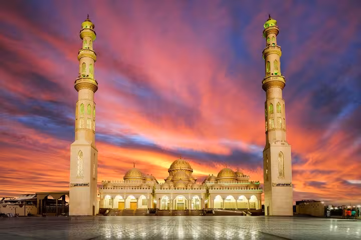 Hurghada Grand Mosque at sunset with twin minarets, a key stop on the Hurghada city guided tour