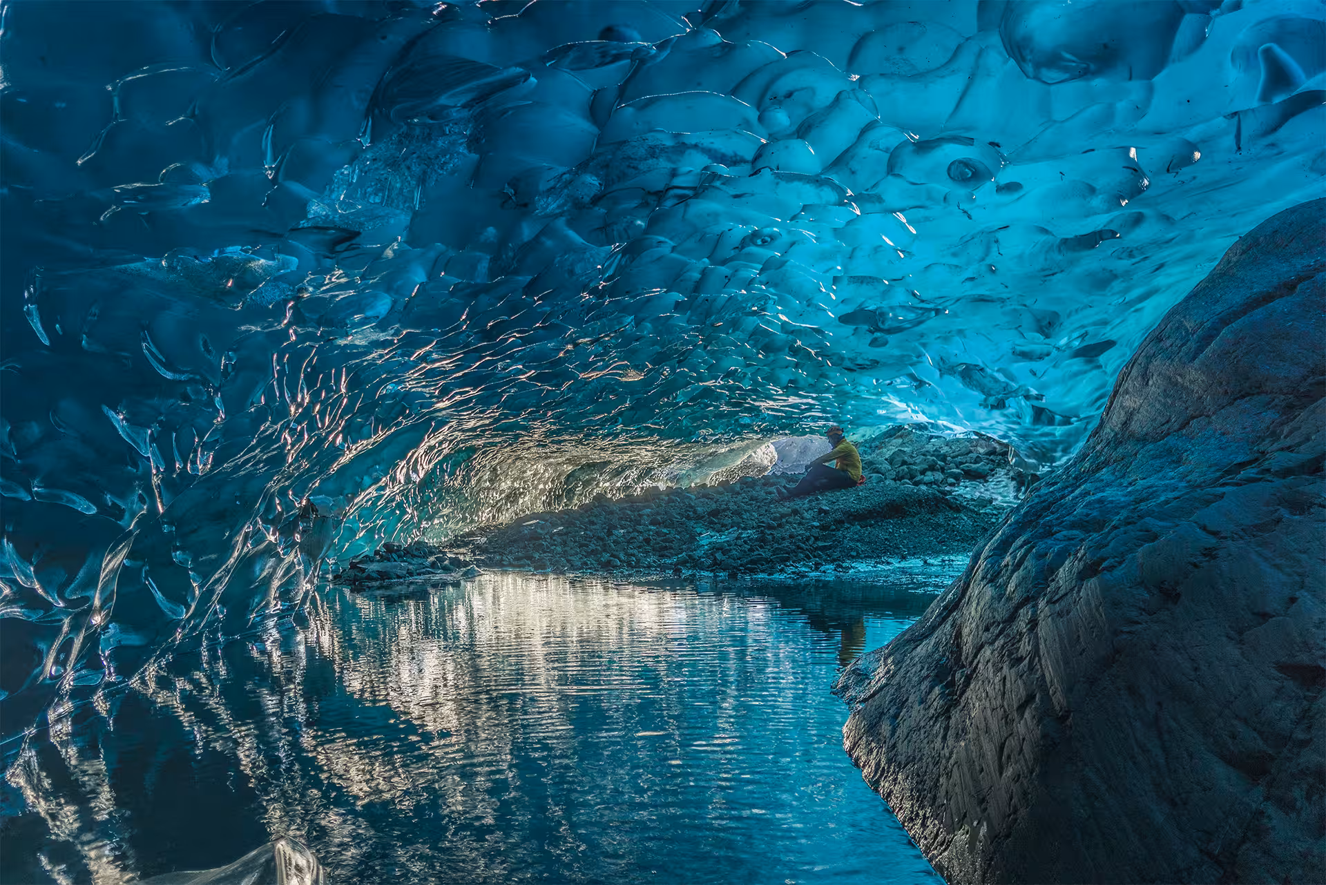 Ice cave - Adventures Dream