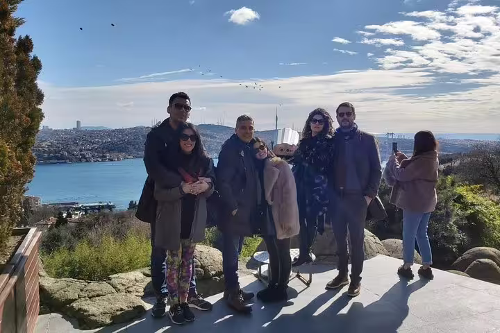 Travelers at panoramic Bosphorus viewpoint on private flexible Istanbul sightseeing tour with guide and photo stop