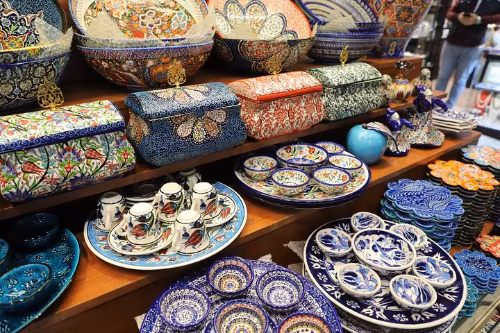 Hand-painted Iznik-style ceramics and Turkish tea set in Istanbul Grand Bazaar, Half Day Old City morning tour