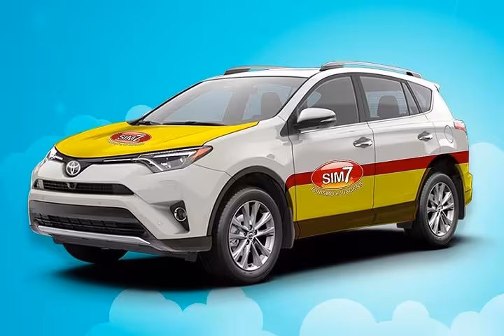 SIM7 Turismo branded Toyota RAV4 SUV for reliable Jericoacoara to airport transfer service