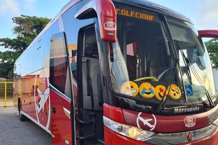 Modern executive bus used for Jericoacoara to Fortaleza transfer, safe air-conditioned shuttle service