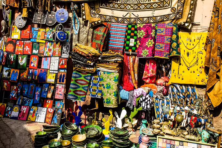 Vibrant Khan El Khalili market stall with textiles, crafts and souvenirs, ideal stop on Egypt tuk tuk tour