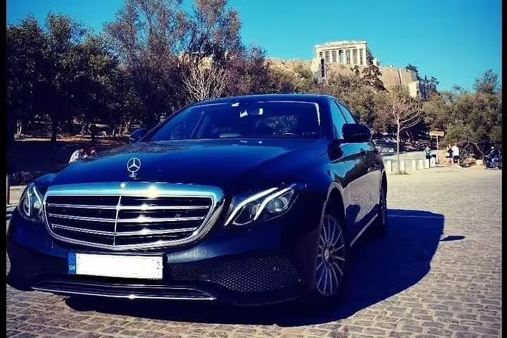 Private Kyllini port to Athens transfer with luxury Mercedes sedan, reliable chauffeur service in Greece