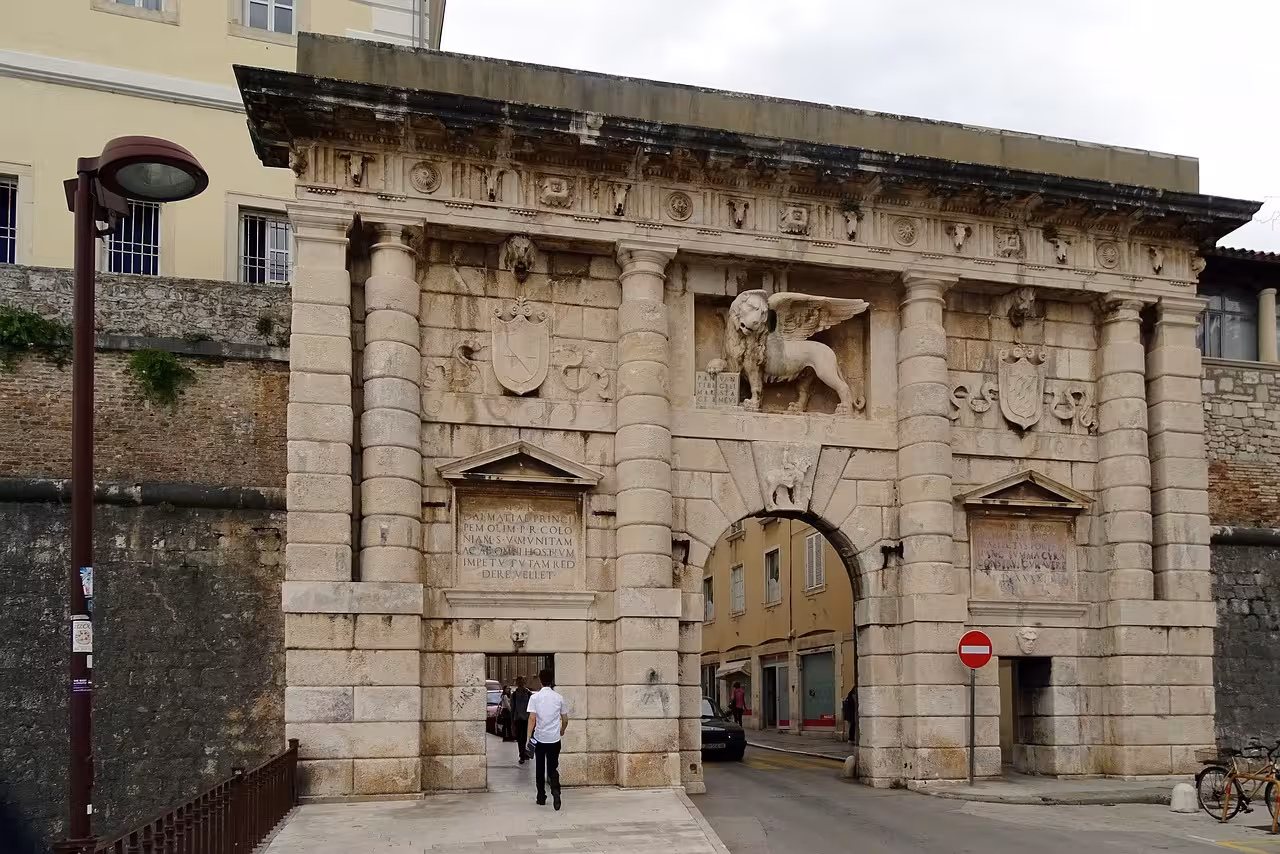 Land Gate of Zadar with Venetian lion relief, historic fortress entrance featured on Golden Zadar walking tour
