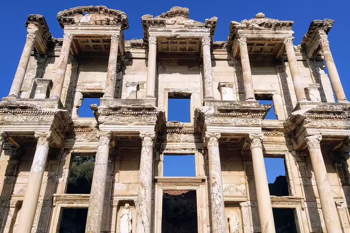 Close-up of the Library of Celsus façade in Ephesus, ideal for a 3–4 hour small group cruise shore excursion