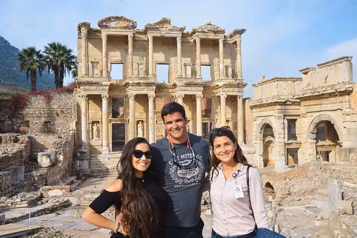 Tour guests at the Library of Celsus in Ephesus on a 2-day Ephesus and Pamukkale tour from Istanbul